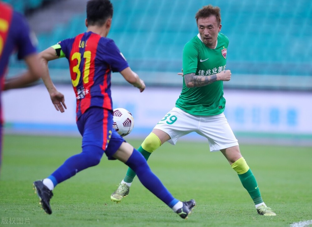  利物浦铁卫重伤恐赛季报销  