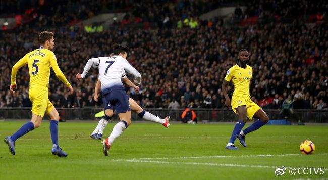  里昂客场逼平摩纳哥终结对手不败金身  