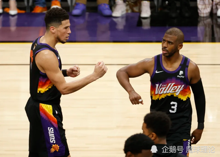  布克与保罗合力砍分太阳主场力克湖人止颓势